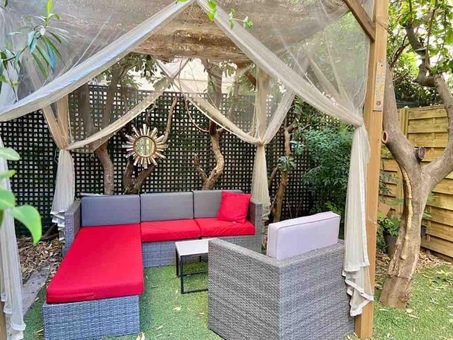 Homelivia, Luxueux Appartement Avec Jardin Prive Nice Exteriör bild